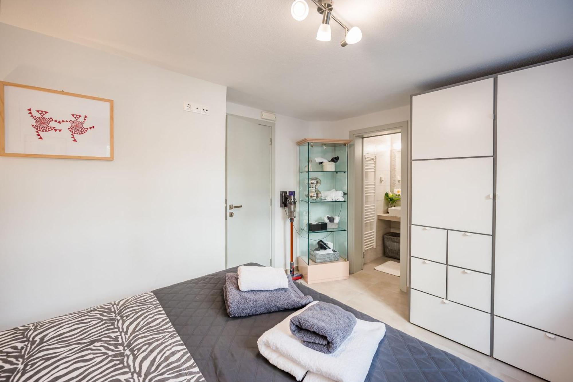 Glyfada'S Cosy Apartments Афины Экстерьер фото