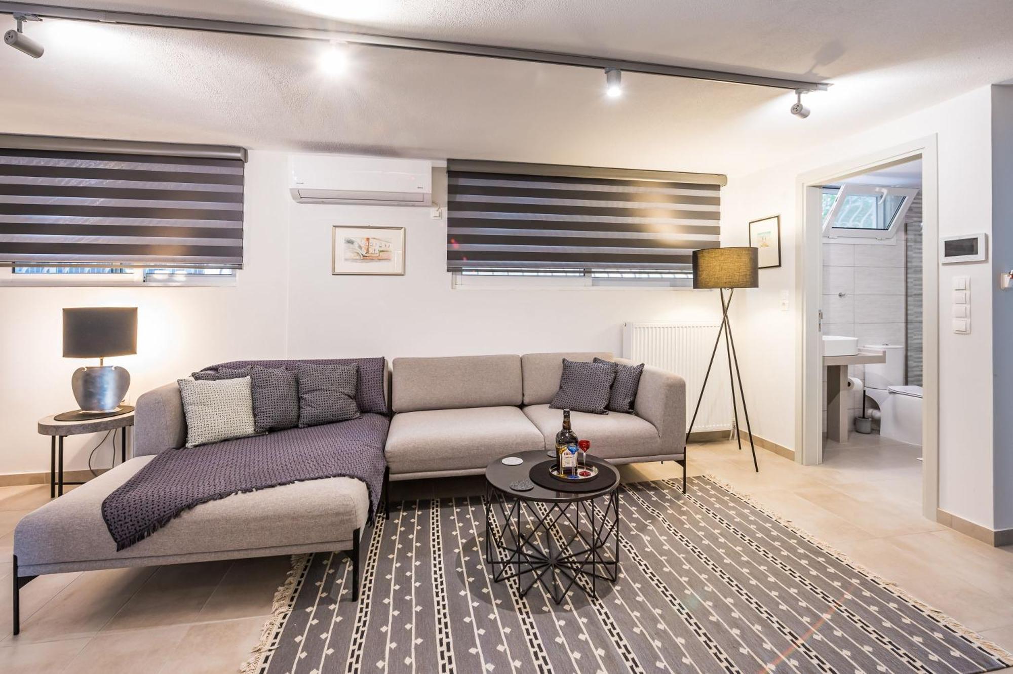 Glyfada'S Cosy Apartments Афины Экстерьер фото